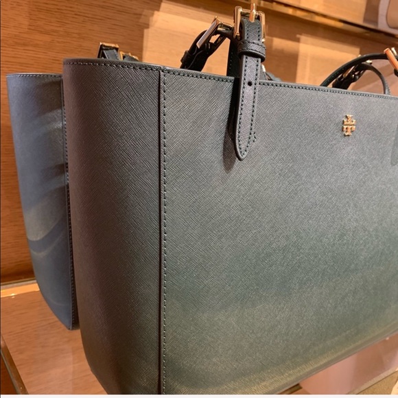 💚Tory Burch Emerson Leather Buckle Tote💚 - Picture 7 of 8